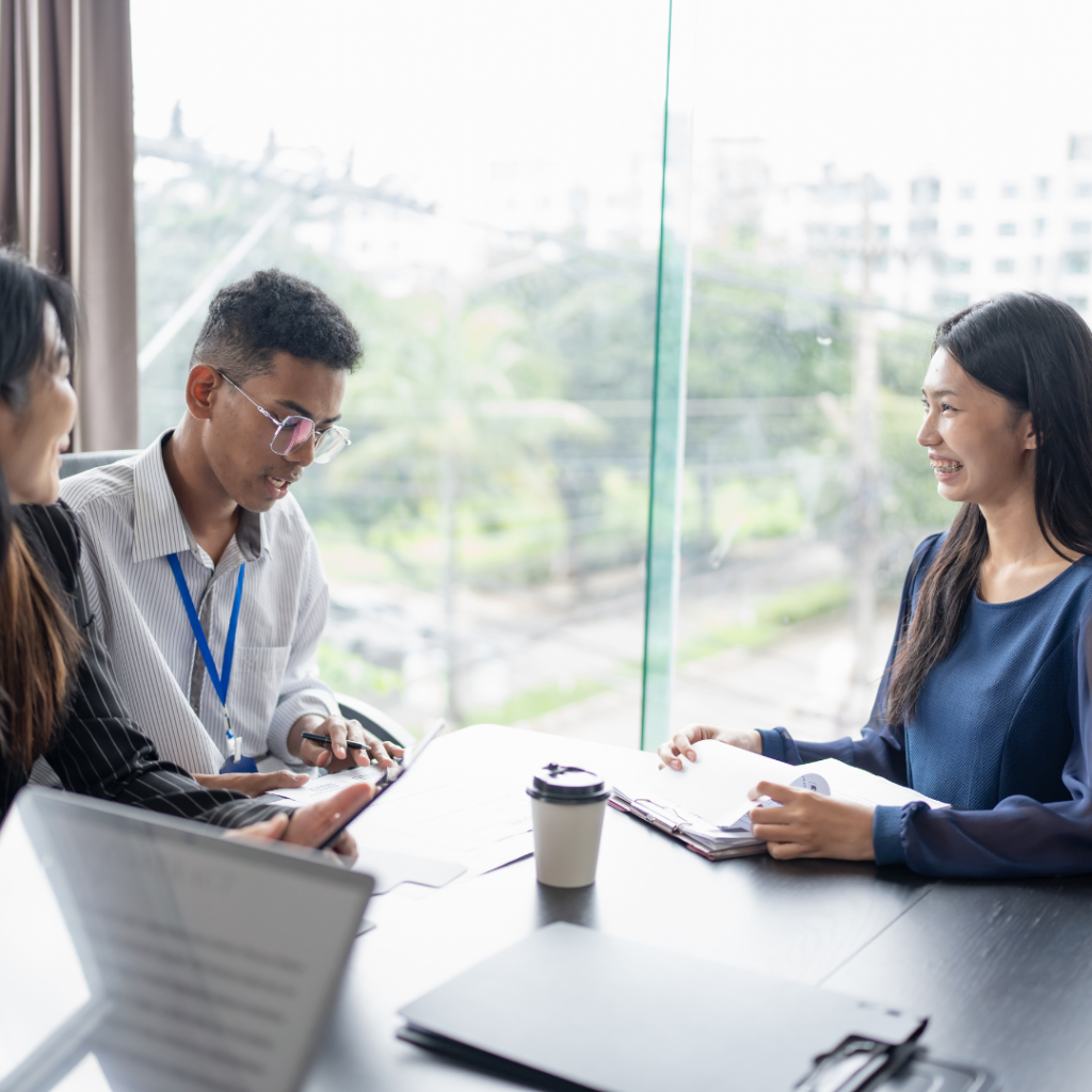 Body Language Tips for Interviews